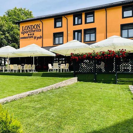 London Apartments ヴァスルイ エクステリア 写真