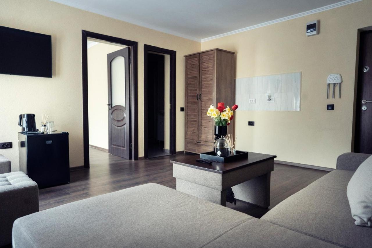 London Apartments ヴァスルイ エクステリア 写真